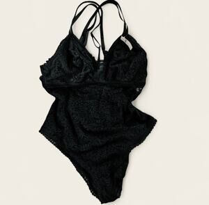 NWT woman’s XL aerie lace bodysuit / teddy / lingerie with adjustable straps